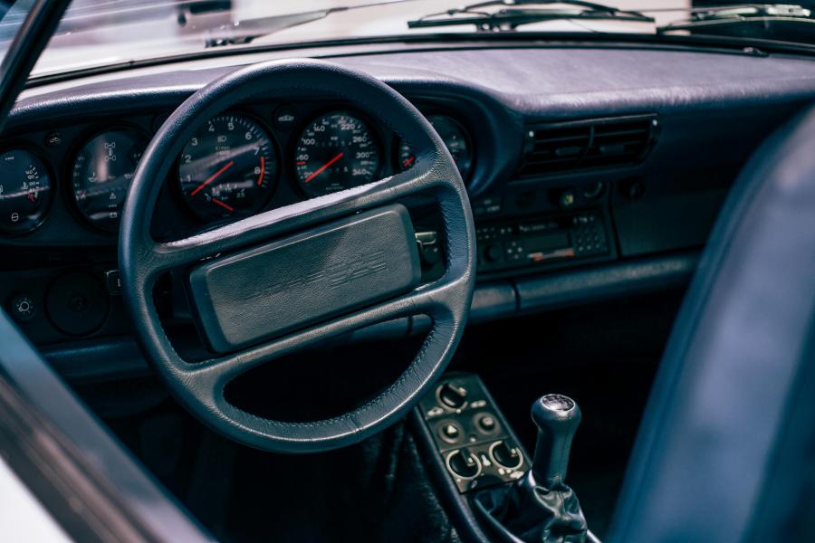 Панель приборов Porsche 959 Cabriolet von Auto Bekker 1999 года  (фото 30 из 33)